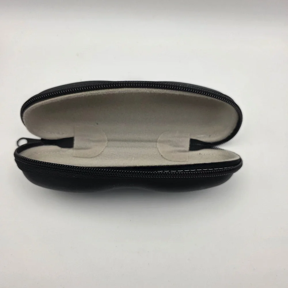 Vogue Eyewear Black Hard Shell Zippered Sunglasses Case Gray Felt Lining‎
